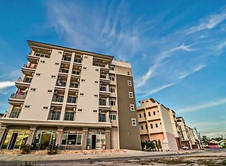 Sea Hill Boutique Residence Sattahip Esterno foto