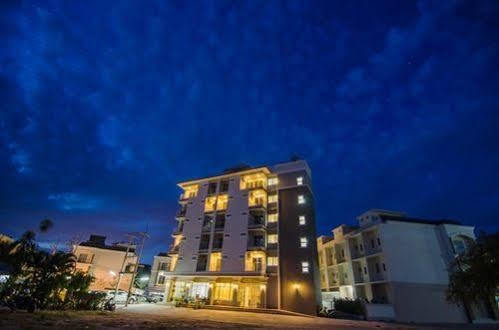 Sea Hill Boutique Residence Sattahip Esterno foto